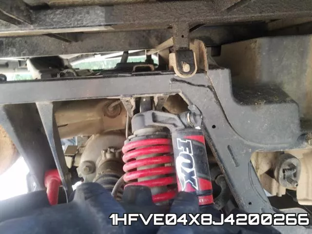 1HFVE04X8J4200266_9.webp