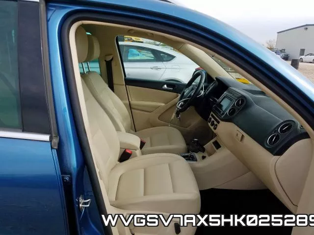 WVGSV7AX5HK025289_5.webp