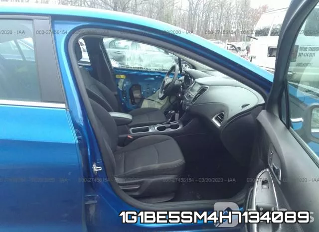 1G1BE5SM4H7134089_5.webp