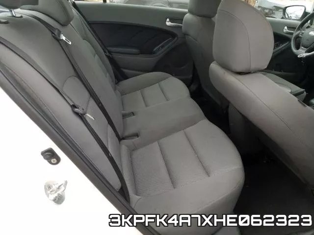 3KPFK4A7XHE062323_6.webp