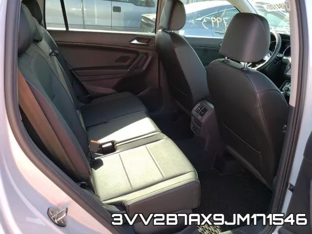 3VV2B7AX9JM171546_6.webp