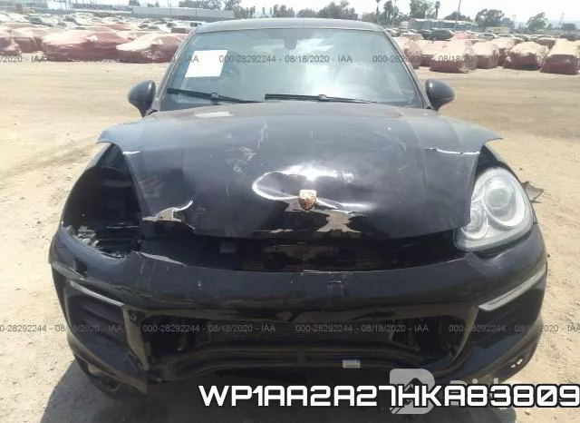 WP1AA2A27HKA83809_6.webp