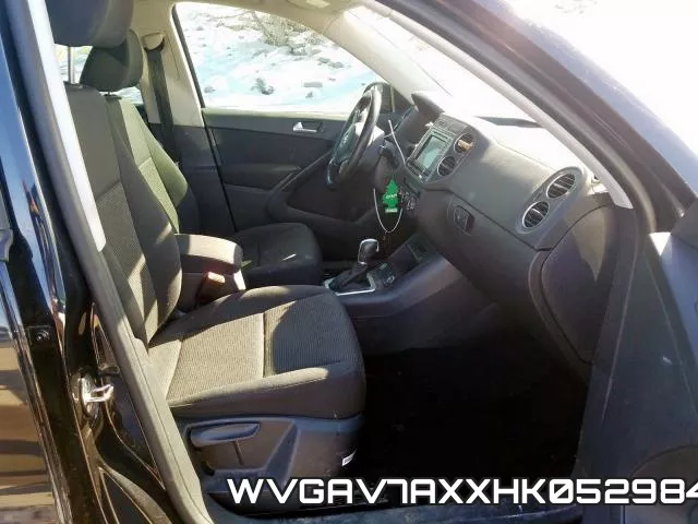 WVGAV7AXXHK052984_5.webp