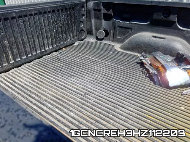 1GCNCREH3HZ112203_6.webp