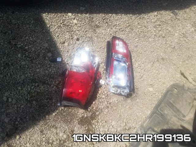 1GNSKBKC2HR199136_9.webp
