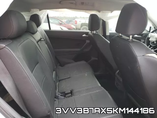 3VV3B7AX5KM144186_6.webp
