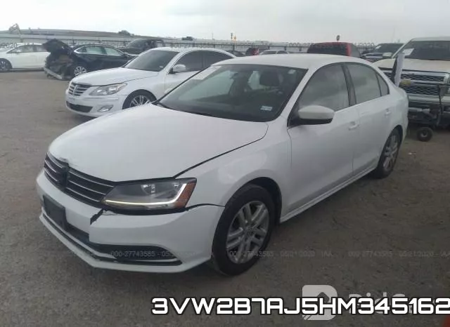 3VW2B7AJ5HM345162_2.webp