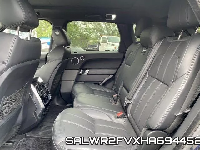 SALWR2FVXHA694452_6.webp