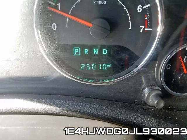 1C4HJWDG0JL930023_8.webp
