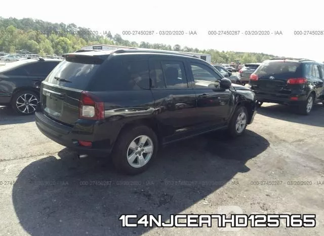 1C4NJCEA7HD125765_4.webp
