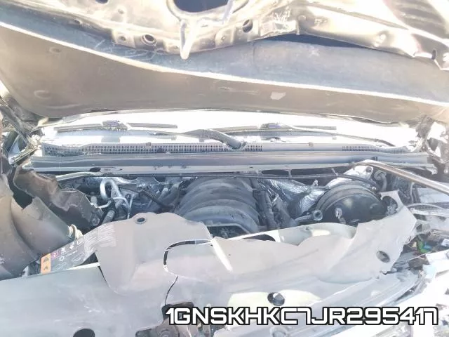 1GNSKHKC7JR295417_7.webp