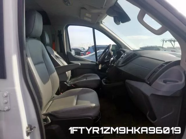 1FTYR1ZM9HKA96019_5.webp