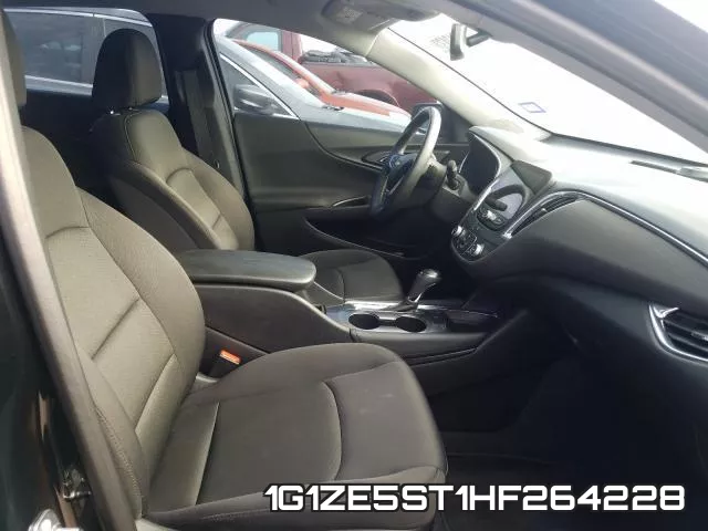 1G1ZE5ST1HF264228_5.webp