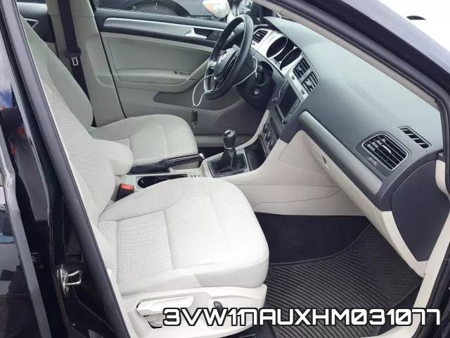 3VW117AUXHM031077_5.webp