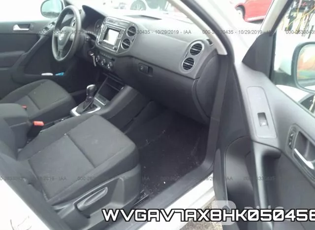 WVGAV7AX8HK050456_5.webp