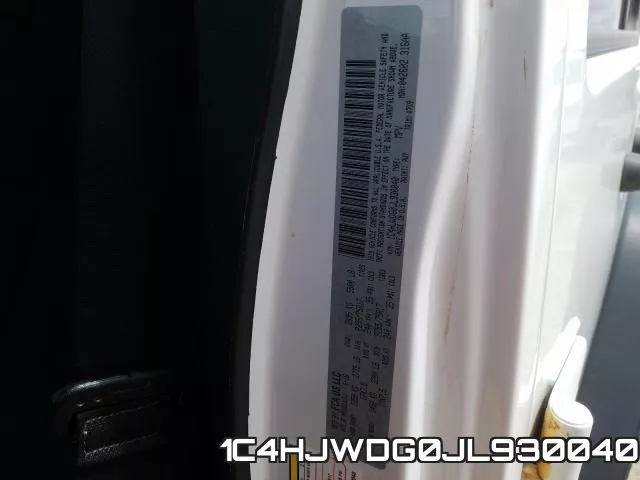 1C4HJWDG0JL930040_10.webp