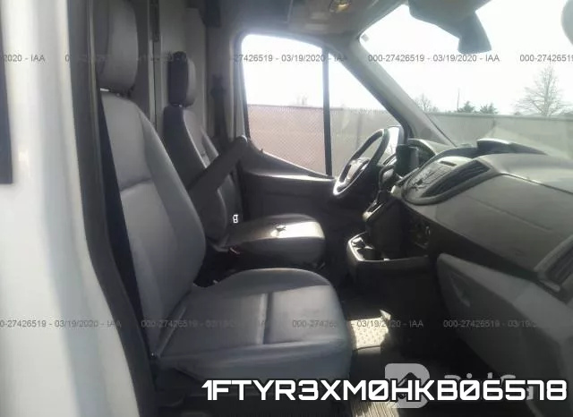 1FTYR3XM0HKB06578_5.webp