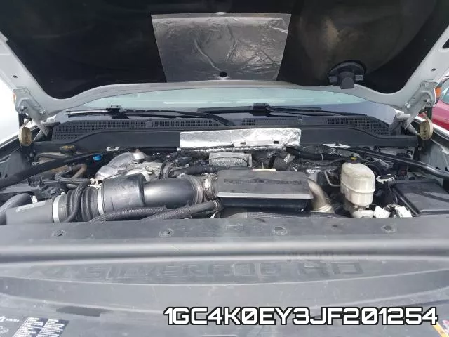 1GC4K0EY3JF201254_7.webp
