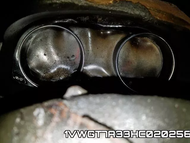 1VWGT7A33HC020256_8.webp