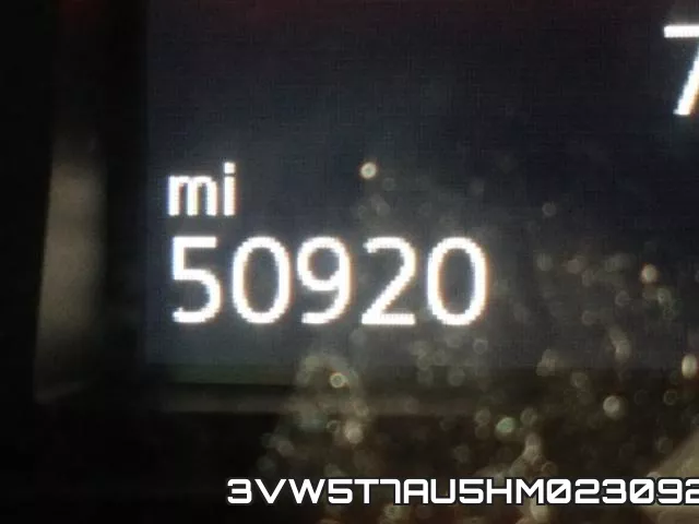 3VW5T7AU5HM023092_8.webp