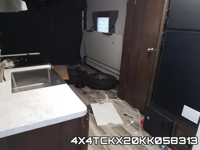4X4TCKX20KK058313_6.webp