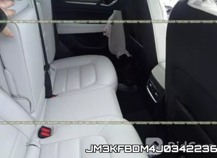 JM3KFBDM4J0342236_8.webp