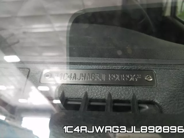 1C4AJWAG3JL890896