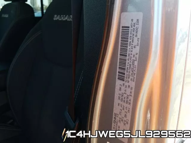1C4HJWEG5JL929562_10.webp