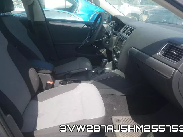 3VW2B7AJ5HM255753