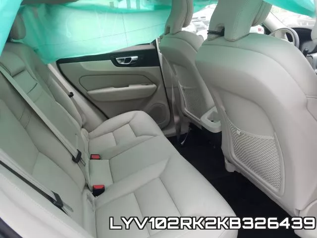 LYV102RK2KB326439_6.webp