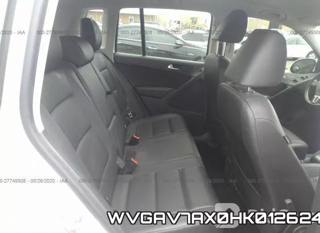 WVGAV7AX0HK012624_8.webp