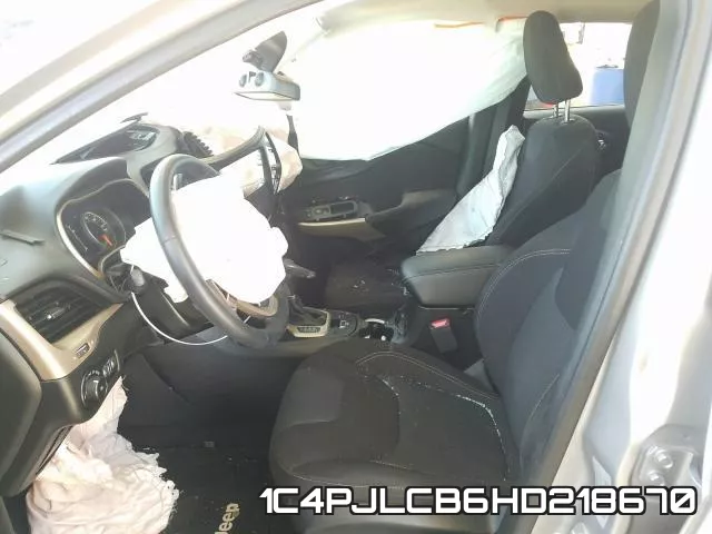 1C4PJLCB6HD218670_5.webp