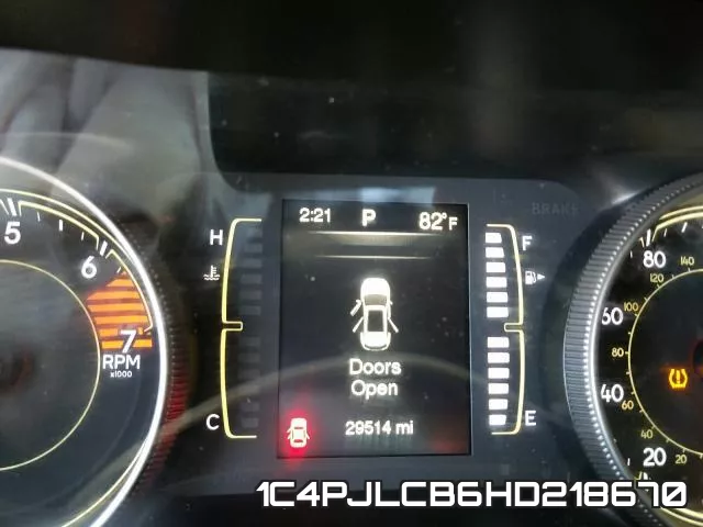 1C4PJLCB6HD218670_8.webp