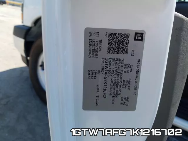 1GTW7AFG7K1216702_10.webp