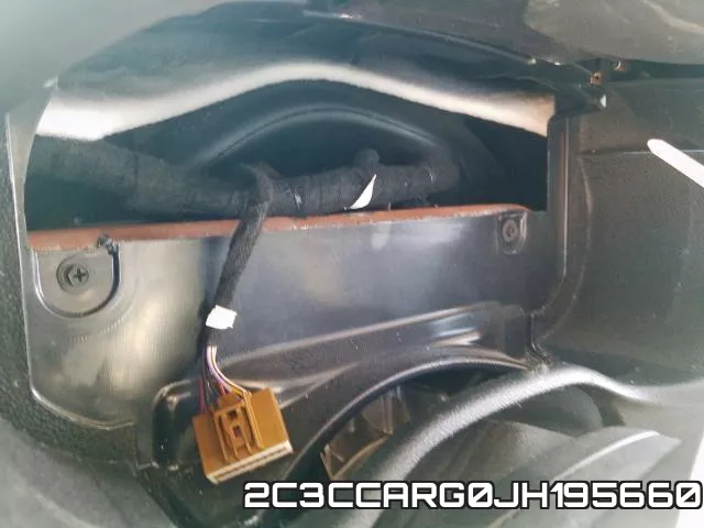 2C3CCARG0JH195660_8.webp