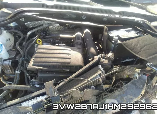 3VW2B7AJ1HM292962_10.webp
