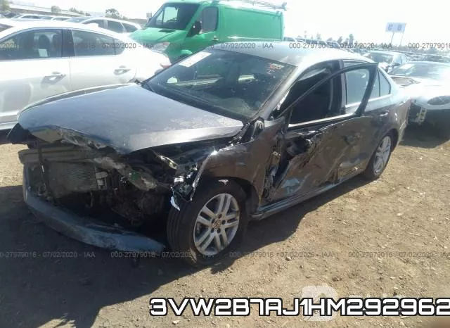 3VW2B7AJ1HM292962_2.webp