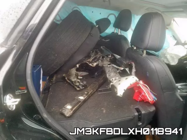 JM3KFBDLXH0118941_6.webp