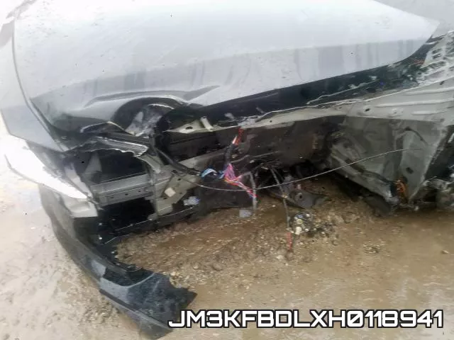 JM3KFBDLXH0118941_9.webp