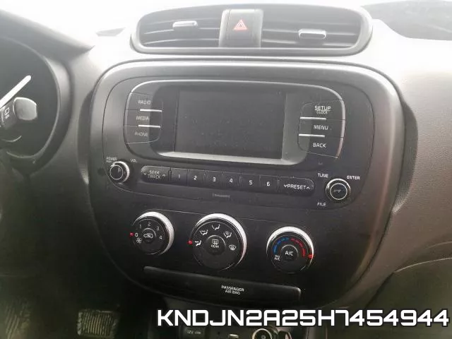 KNDJN2A25H7454944_9.webp