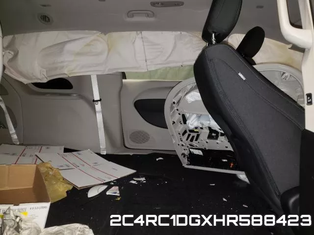 2C4RC1DGXHR588423_6.webp