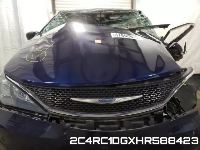 2C4RC1DGXHR588423_7.webp