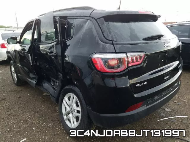 3C4NJDAB8JT131997_3.webp
