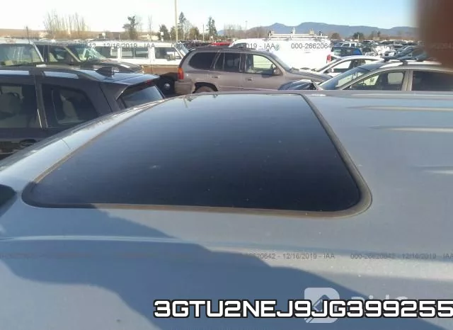 3GTU2NEJ9JG399255_6.webp
