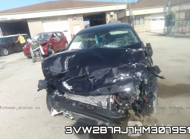 3VW2B7AJ7HM307951_6.webp