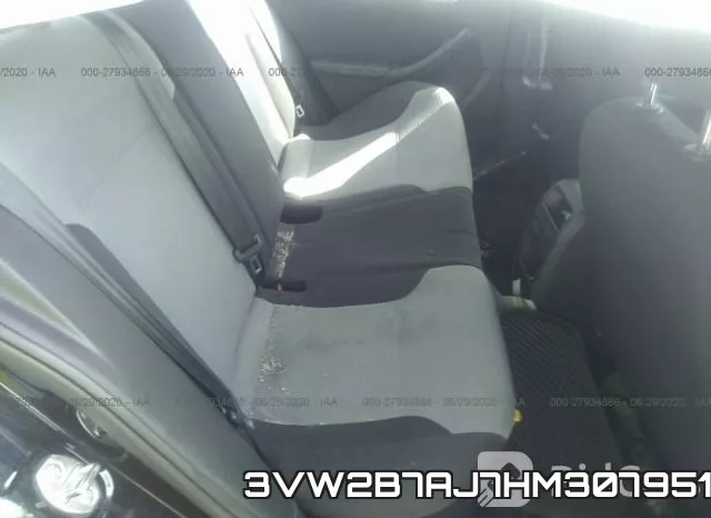 3VW2B7AJ7HM307951_8.webp