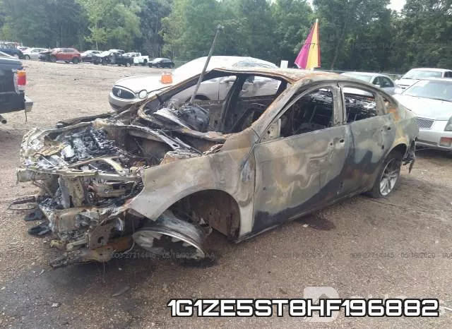 1G1ZE5ST8HF196882_2.webp