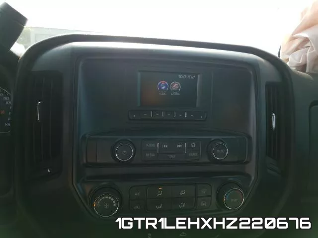 1GTR1LEHXHZ220676_9.webp