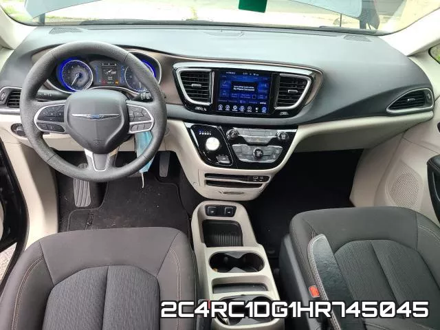 2C4RC1DG1HR745045_9.webp