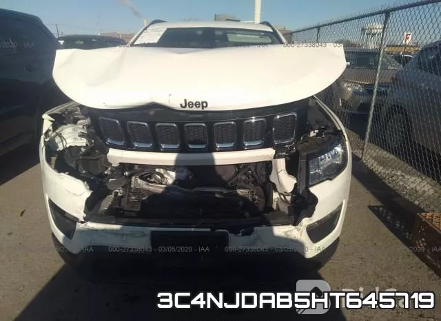 3C4NJDAB5HT645719_6.webp